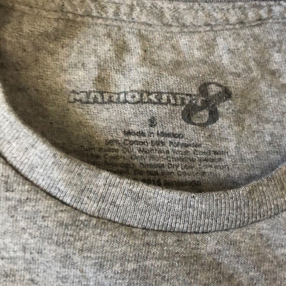 T-Shirt - Picture 3 of 3